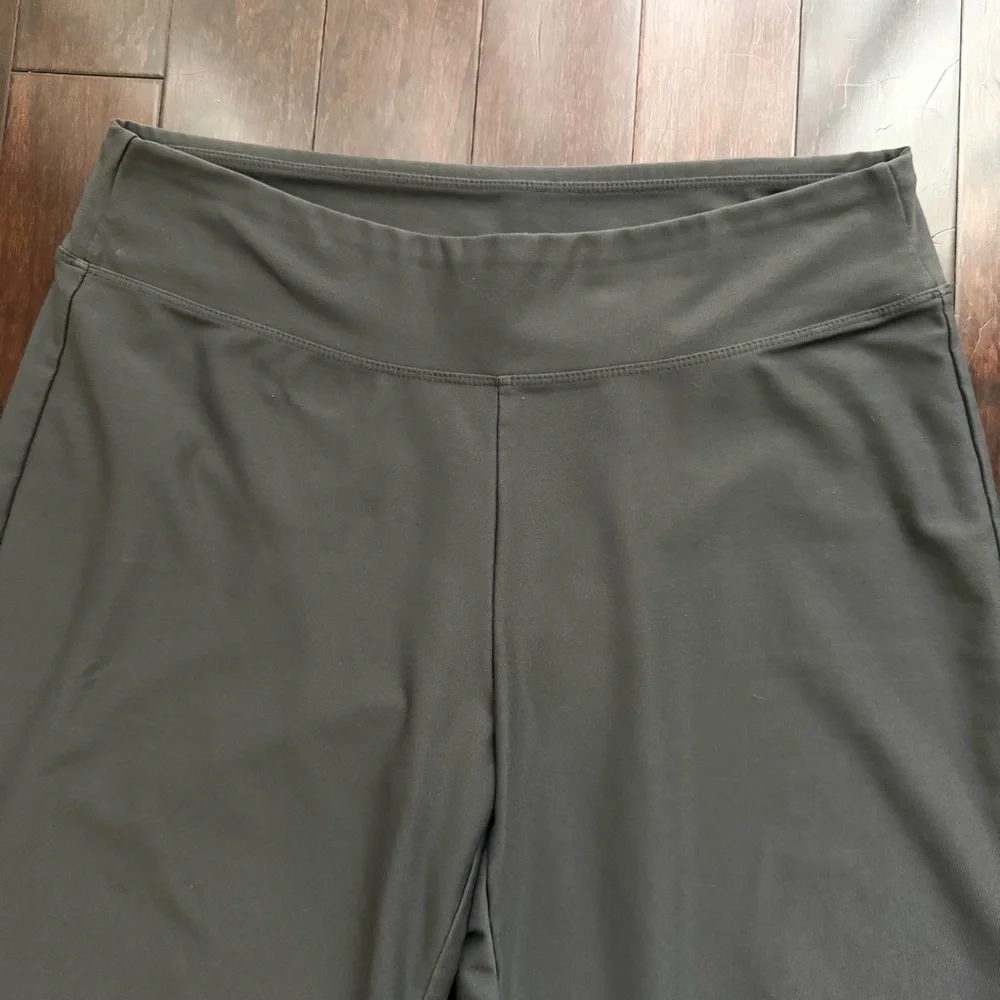 Nike Women's Y2K Dri-Fit Cropped Pants Capri Size M Dark Gray Active Gym Workout - Picture 3 of 6